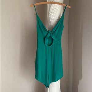 UK2LA Green Romper